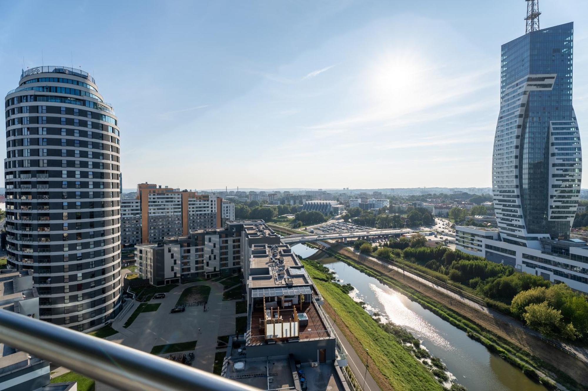Capital Towers Premium Sunset 15th Floor Apartment